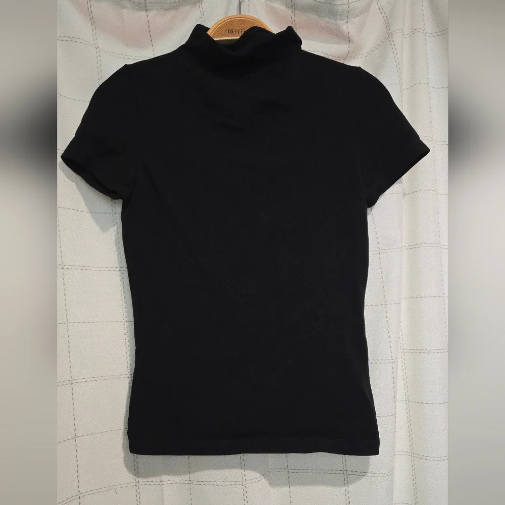 Madewell Short-Sleeve Mockneck Tee - Picture 2 of 4